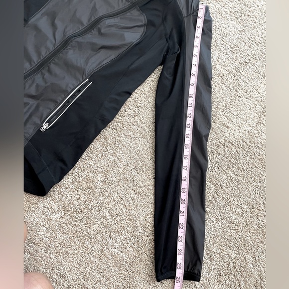 Lululemon cycling jacket sz 6 - Picture 13 of 16